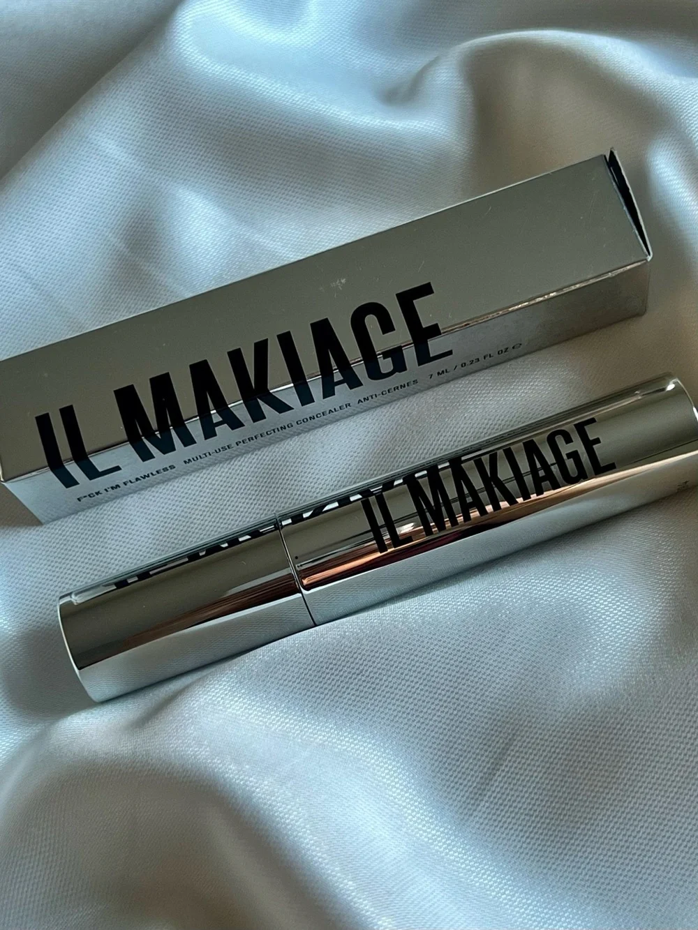 IL MAKIAGE  MULTI-USE PERFECTING CONCEALER